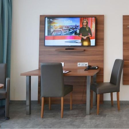 Neu Heidelberg - Guesthouse & Apartments Kültér fotó